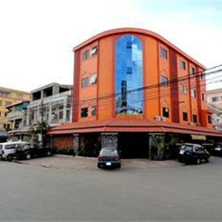 Lucky 1 Guesthouse Phnom Penh Exterior foto