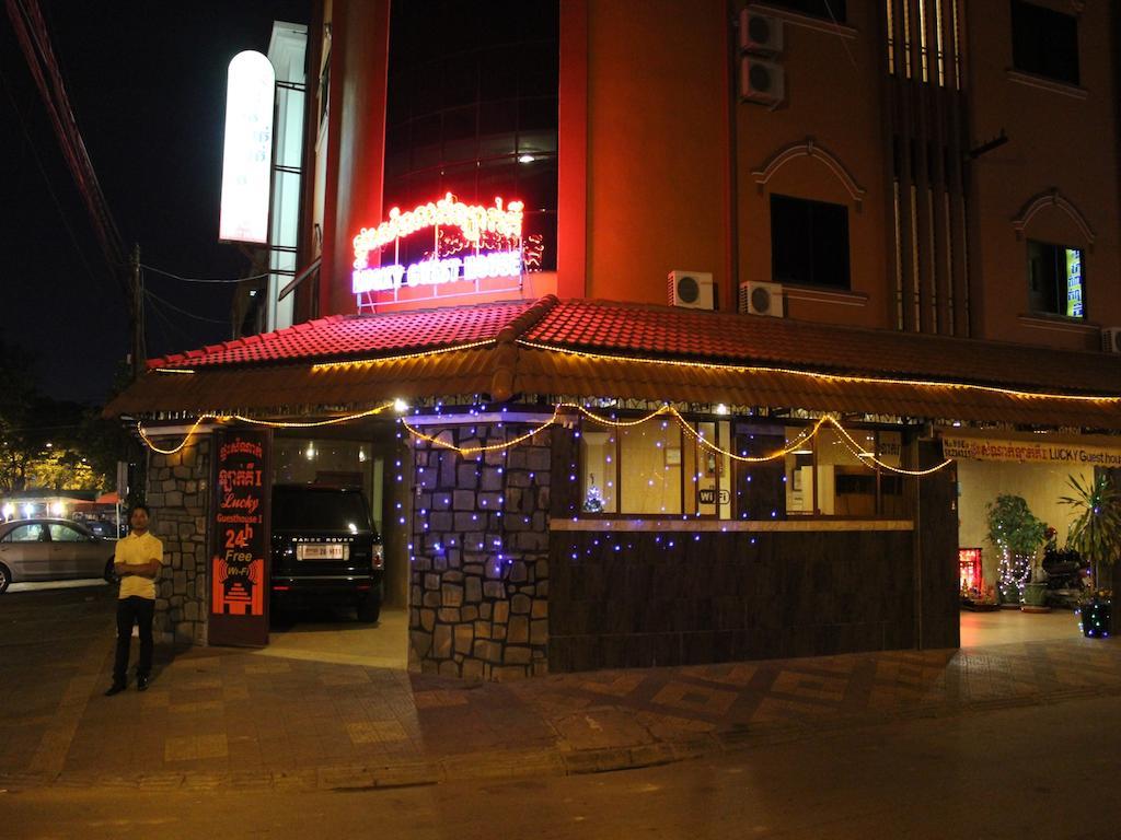 Lucky 1 Guesthouse Phnom Penh Exterior foto