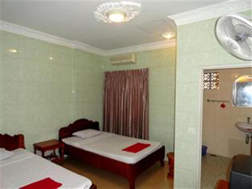 Lucky 1 Guesthouse Phnom Penh Exterior foto