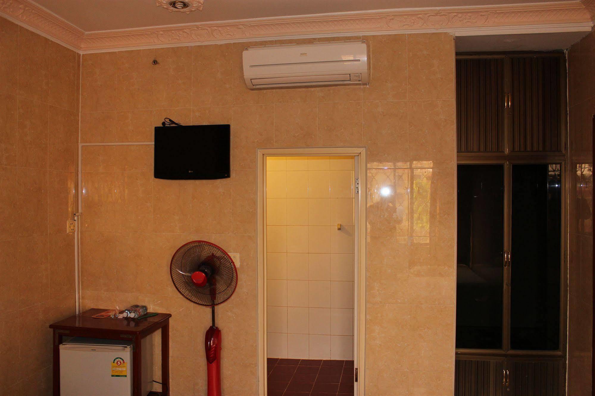 Lucky 1 Guesthouse Phnom Penh Exterior foto