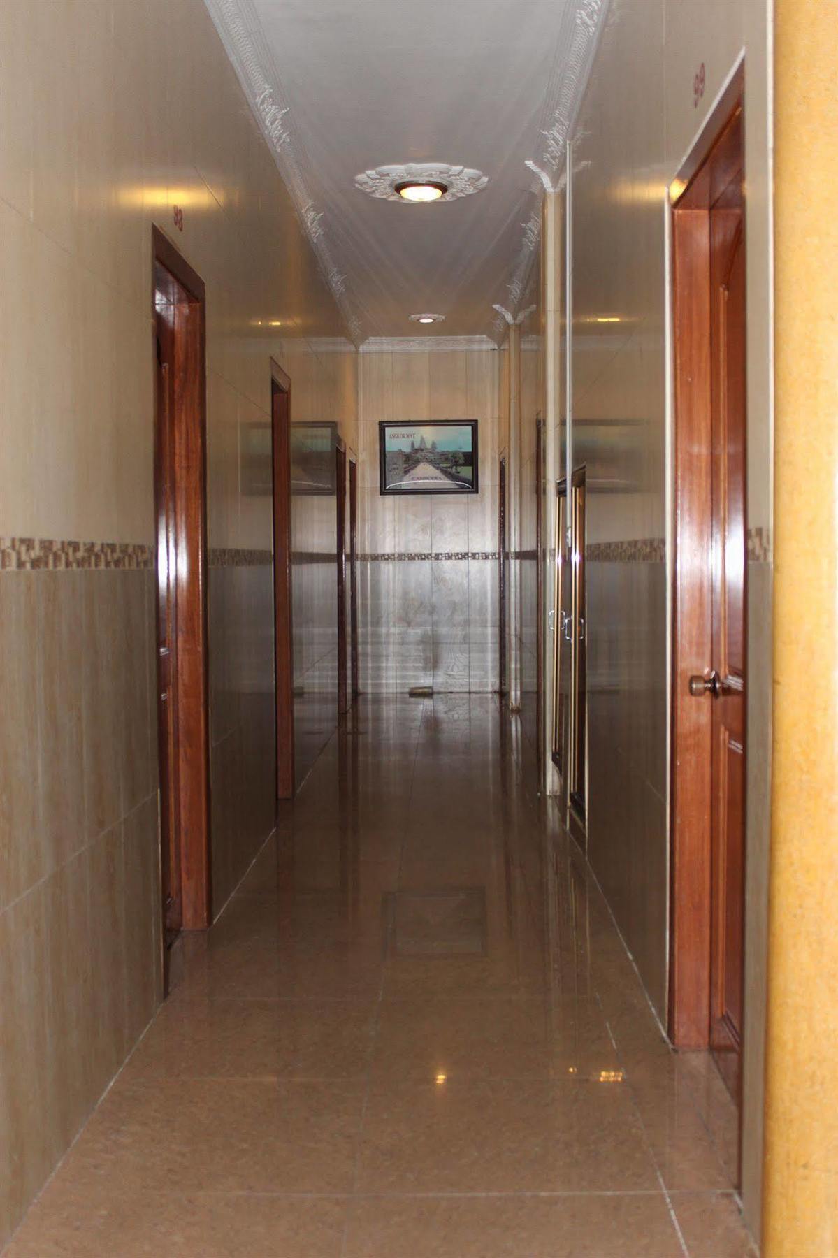 Lucky 1 Guesthouse Phnom Penh Exterior foto